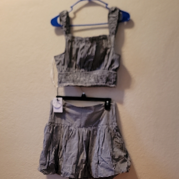 Japna Dresses & Skirts - Japna Black and White Gingham Skirt Set